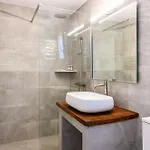 Emerald Bay 4br With Pool By Lia Kalafati