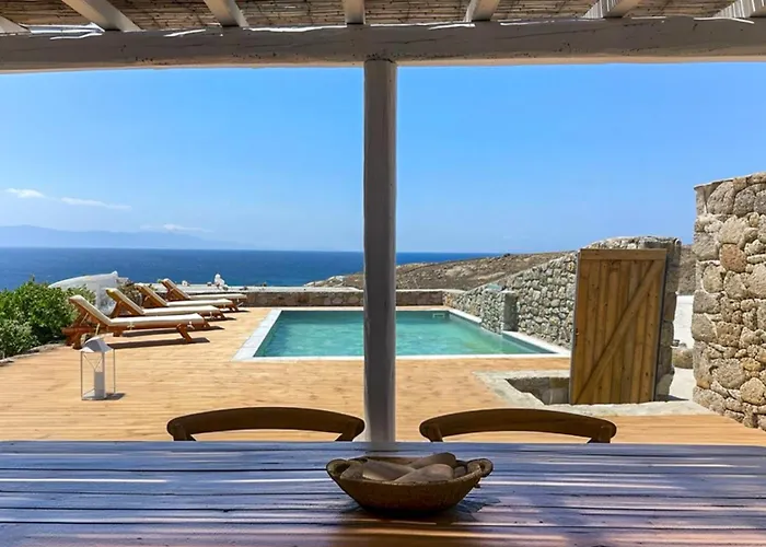 Emerald Bay 4br With Pool By Lia 別荘