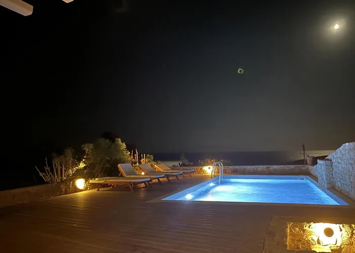 別荘 Emerald Bay 4br With Pool By Lia