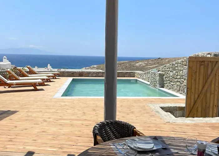 Emerald Bay 4br With Pool By Lia *