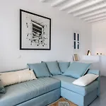 Feriehus Emerald Bay 4br With Pool By Lia Kalafati