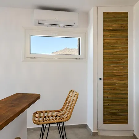 Emerald Bay 4br With Pool By Lia Casa de Férias Kalafatis